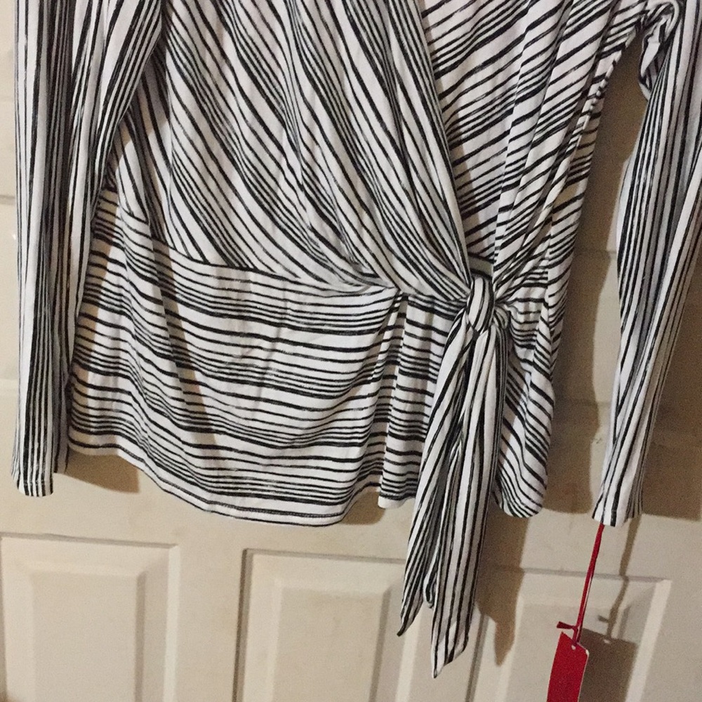 Jennifer Lopez Top Black and White Size L BNWT - Picture 2 of 4